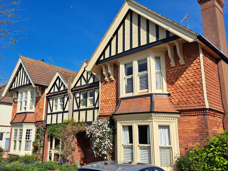 File:10-12 (even) Colebrooke Road 2.jpg